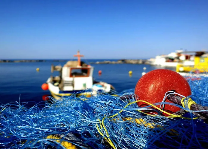 Beautiful Paros 1 Bedroom Rock Private Jacuzzi & Garden View فيلة *