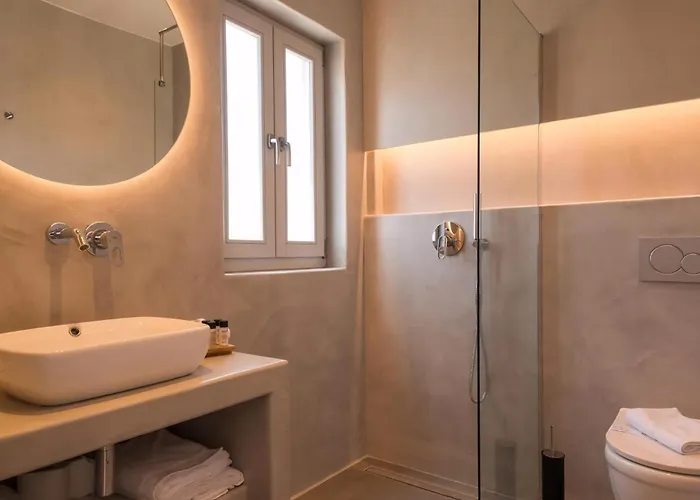 فيلة Beautiful Paros 1 Bedroom Rock Private Jacuzzi & Garden View ليفاديا